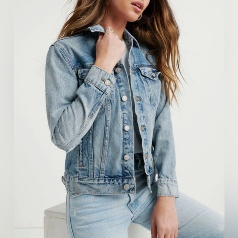 Lucky Brand Distressed Tomboy Trucker Denim Jacket